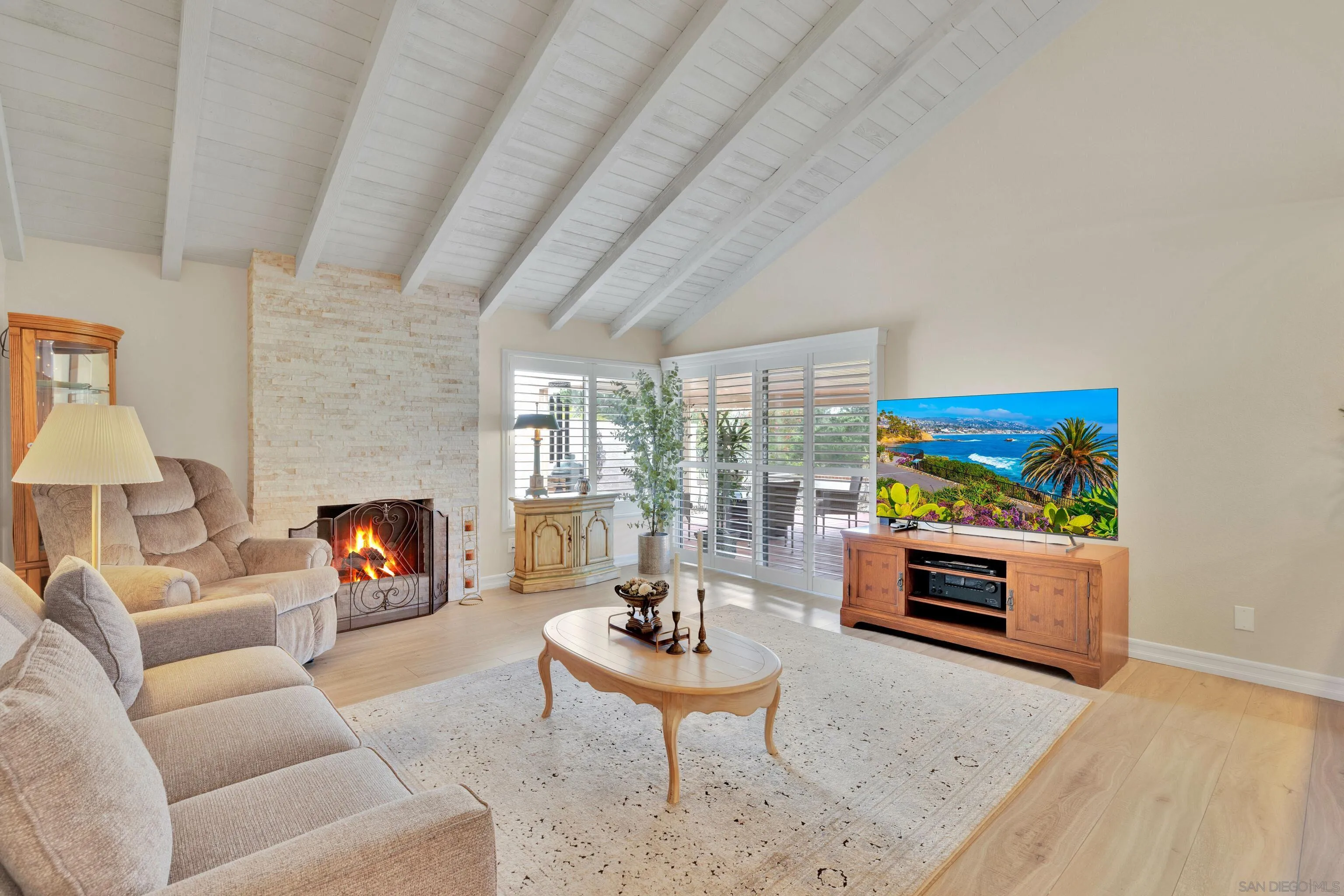 https://cdn.realtyfeed.com/cdn/127/250024383/97112e1823efab5510b96d24cec6b5f7.webp