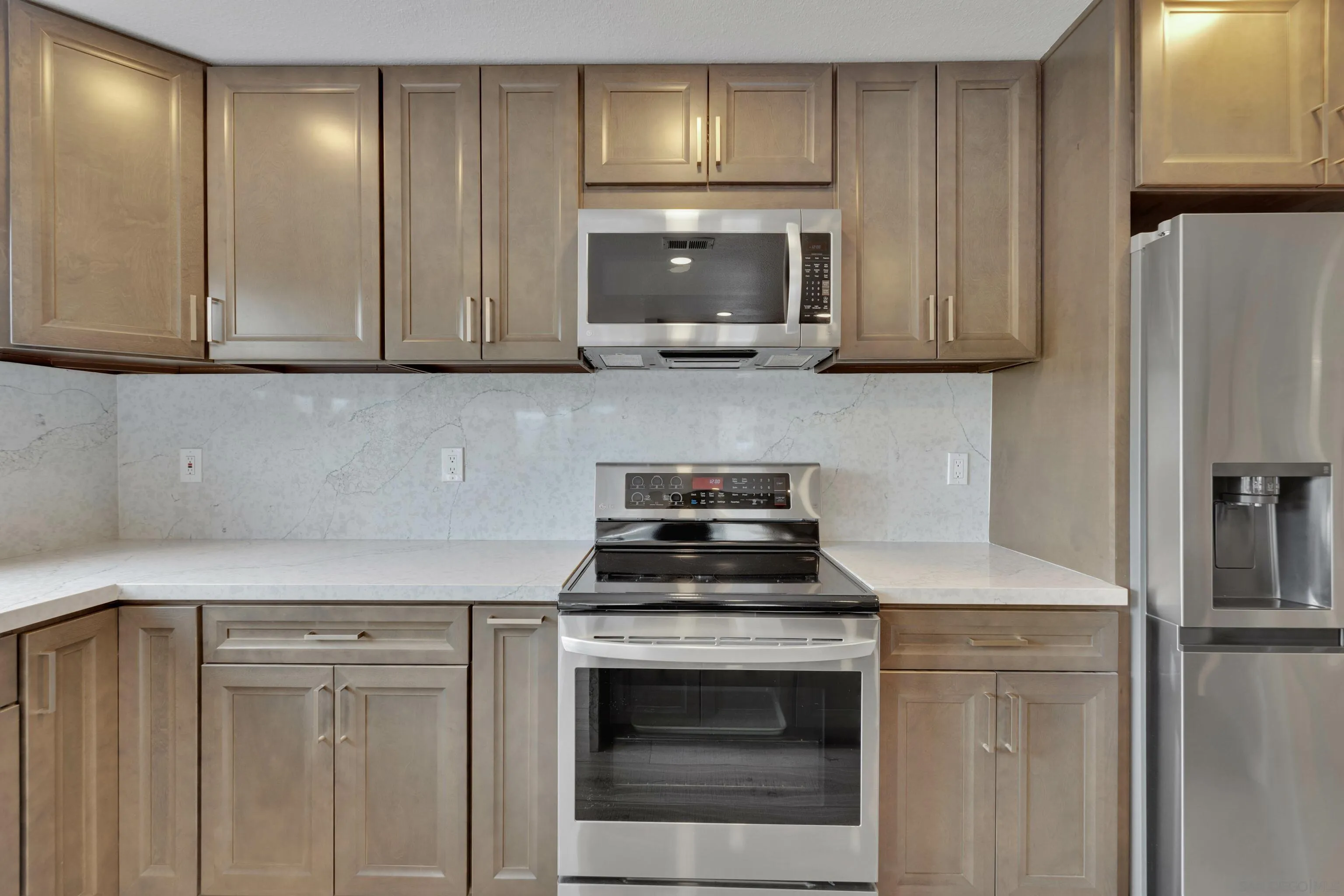 https://cdn.realtyfeed.com/cdn/127/250024383/eb394106897e50115e4aae05ebe1c4ab.webp