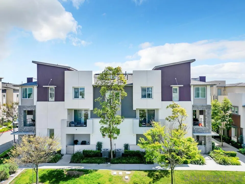 Photo #3: 250024386 Listing 