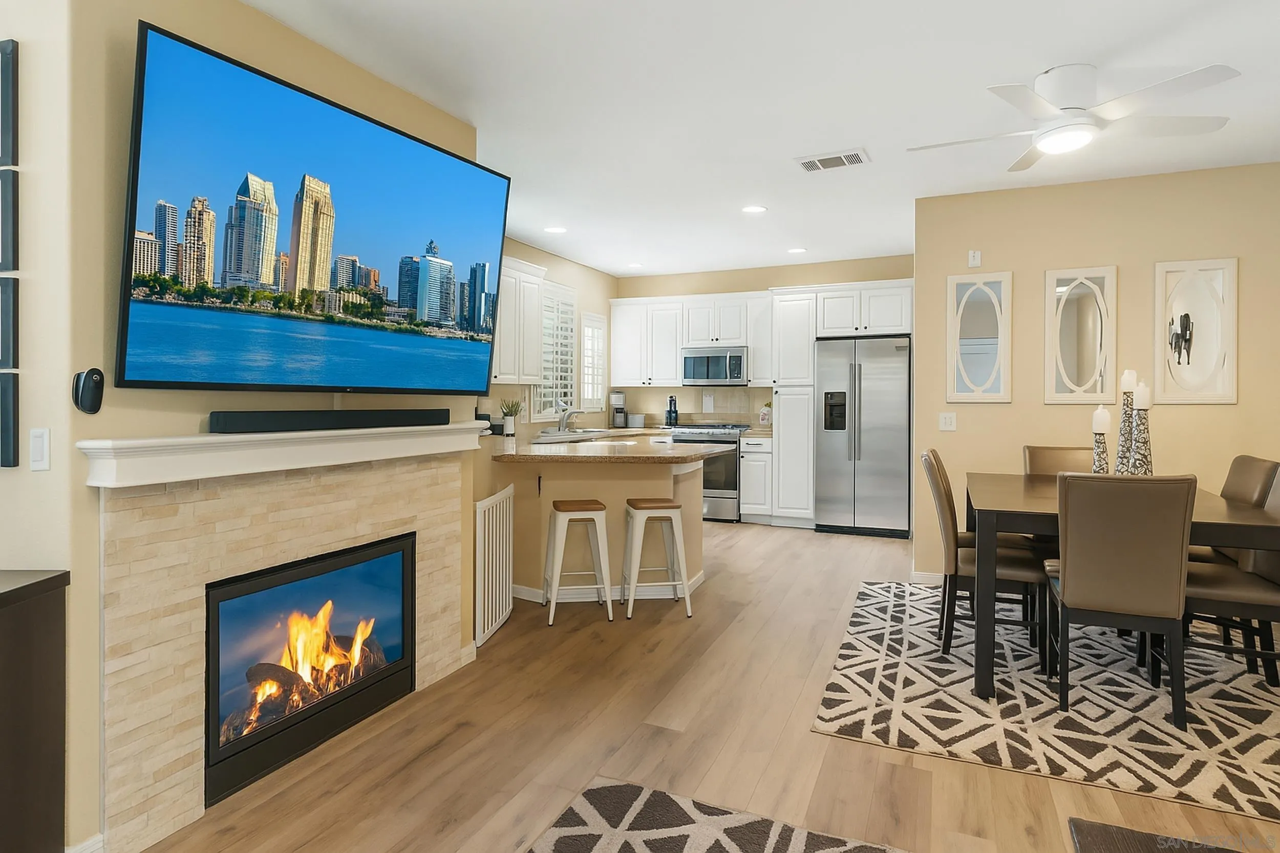 More Details about MLS # 250024394 : 1876 CHAMPAGNE CT UNIT 4