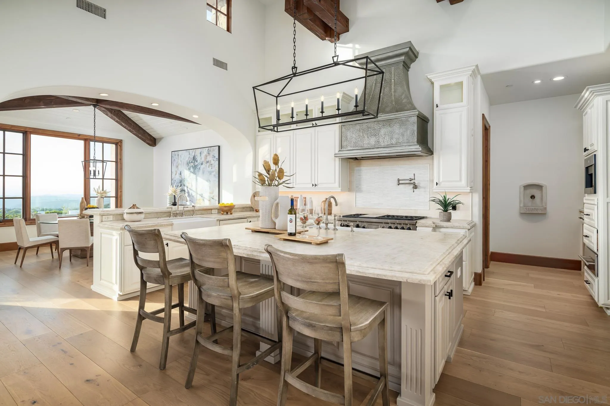 https://cdn.realtyfeed.com/cdn/127/250024405/21143a98196a7d0c473bdadf0baeb7df.webp