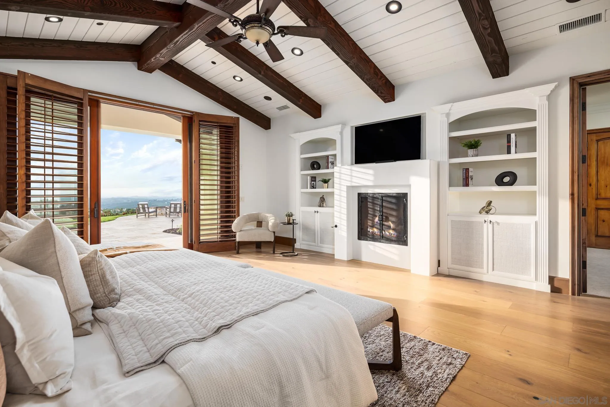 https://cdn.realtyfeed.com/cdn/127/250024405/9751795d1d814032965513fcd3b7b78f.webp