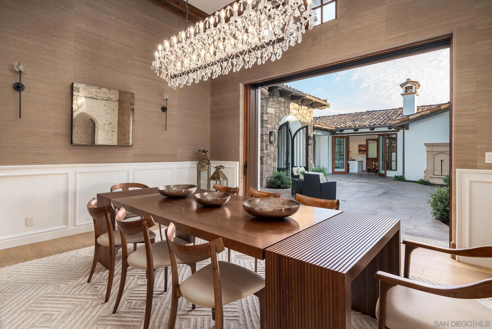 https://cdn.realtyfeed.com/cdn/127/250024405/c877197122d1cc763712e53a2842a646.webp