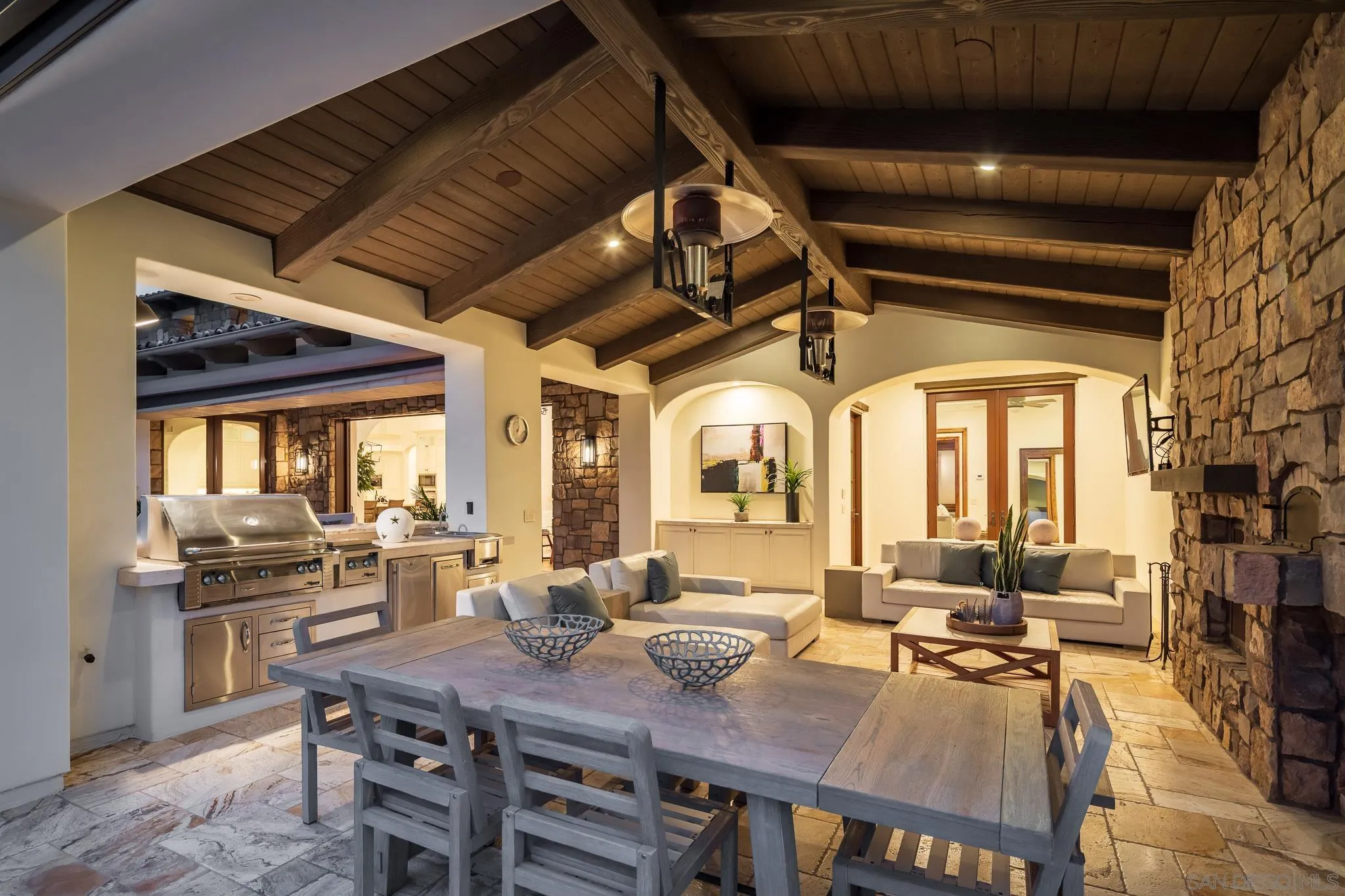 https://cdn.realtyfeed.com/cdn/127/250024405/c980674e04c59eaf891a3d81638ad3f9.webp