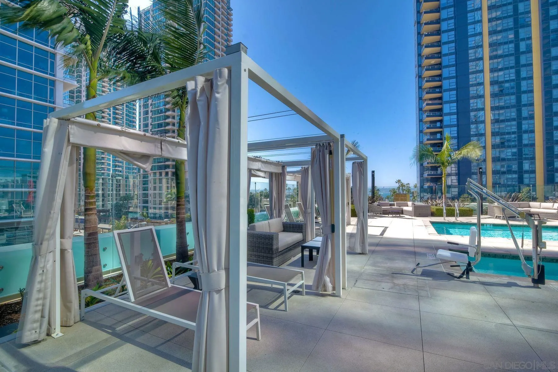 https://cdn.realtyfeed.com/cdn/127/250024412/35c42162b49a80d78b1a81f7082f6ed6.webp