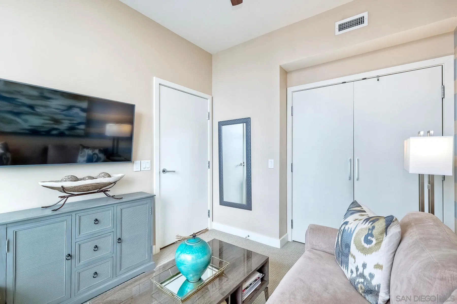 https://cdn.realtyfeed.com/cdn/127/250024412/527d17c12540608bf5f41b969cfd416b.webp