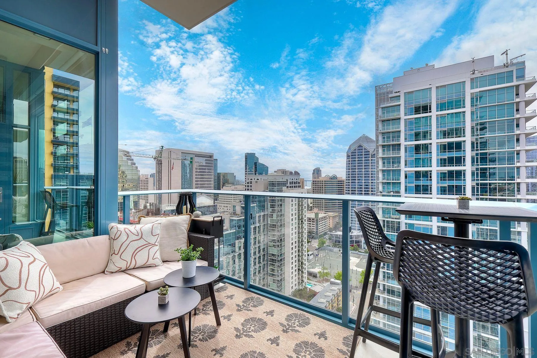 https://cdn.realtyfeed.com/cdn/127/250024412/666e316c26f51ae4b8a5f54cf9c20e3e.webp