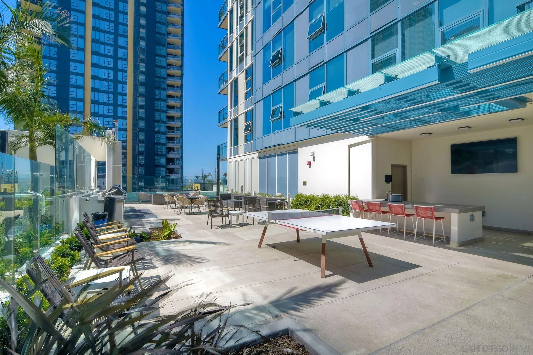 https://cdn.realtyfeed.com/cdn/127/250024412/6e875d554653c94e75b62b0a88ea18c8.webp