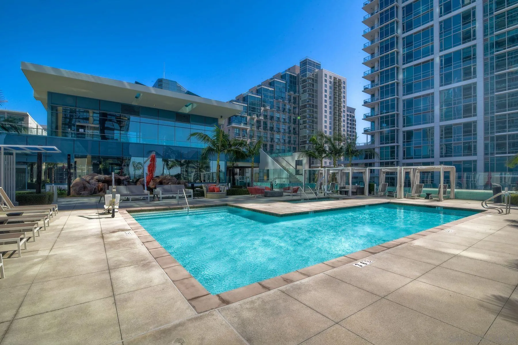 https://cdn.realtyfeed.com/cdn/127/250024412/78abbd0a773db0af70662579bfb12238.webp