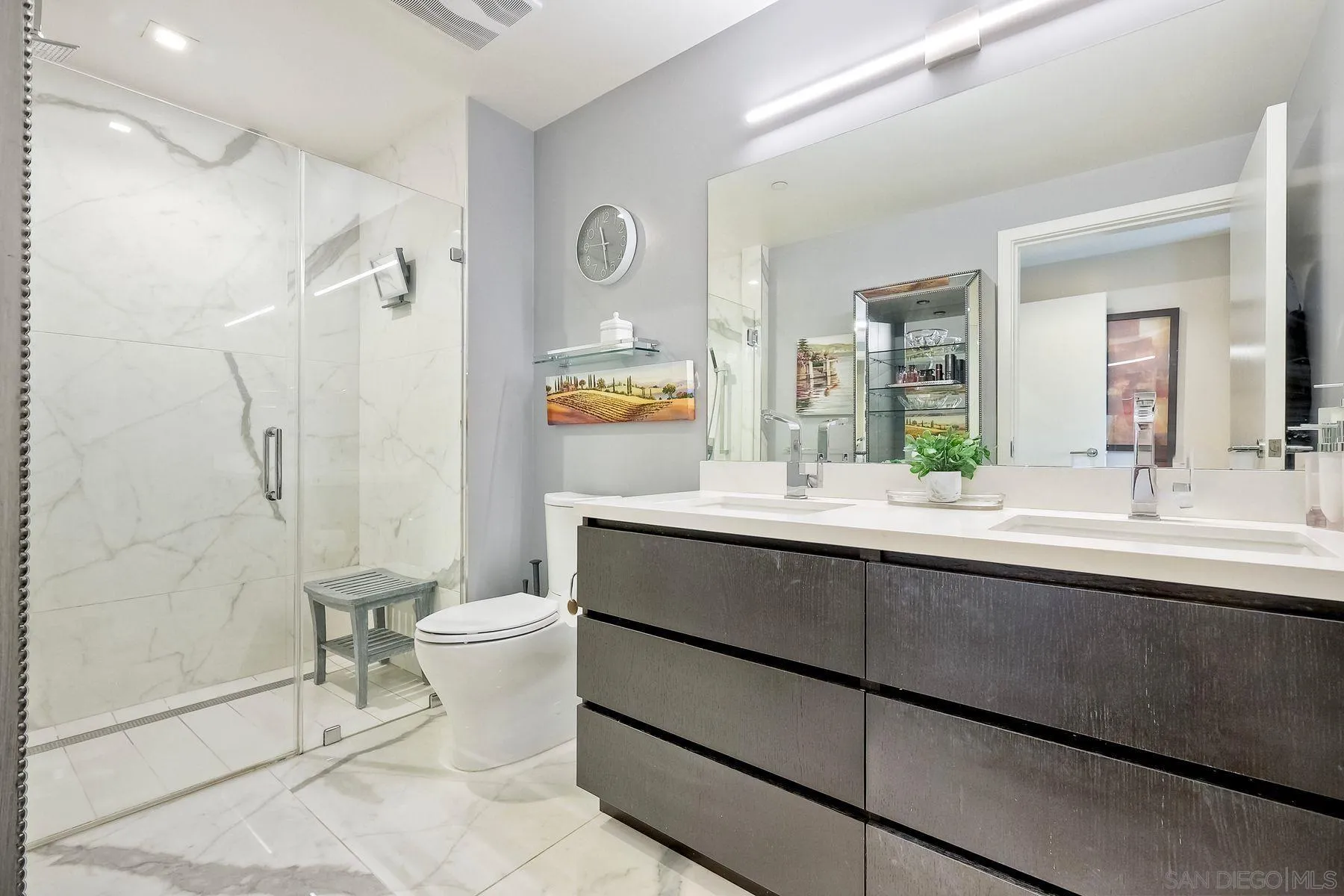 https://cdn.realtyfeed.com/cdn/127/250024412/8021e4bc20e9fcbe3bba3d748210a389.webp
