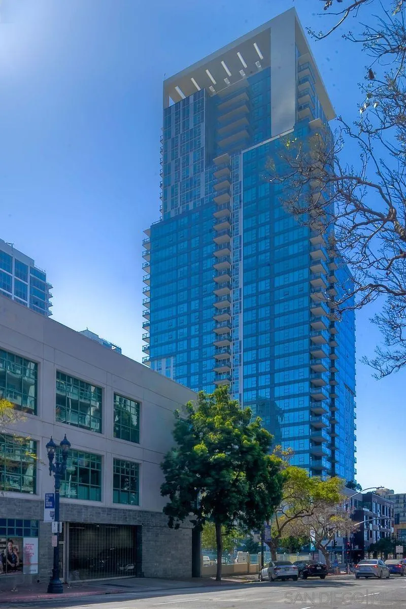 https://cdn.realtyfeed.com/cdn/127/250024412/9e88ea40525946eb6c040ab8a332a665.webp