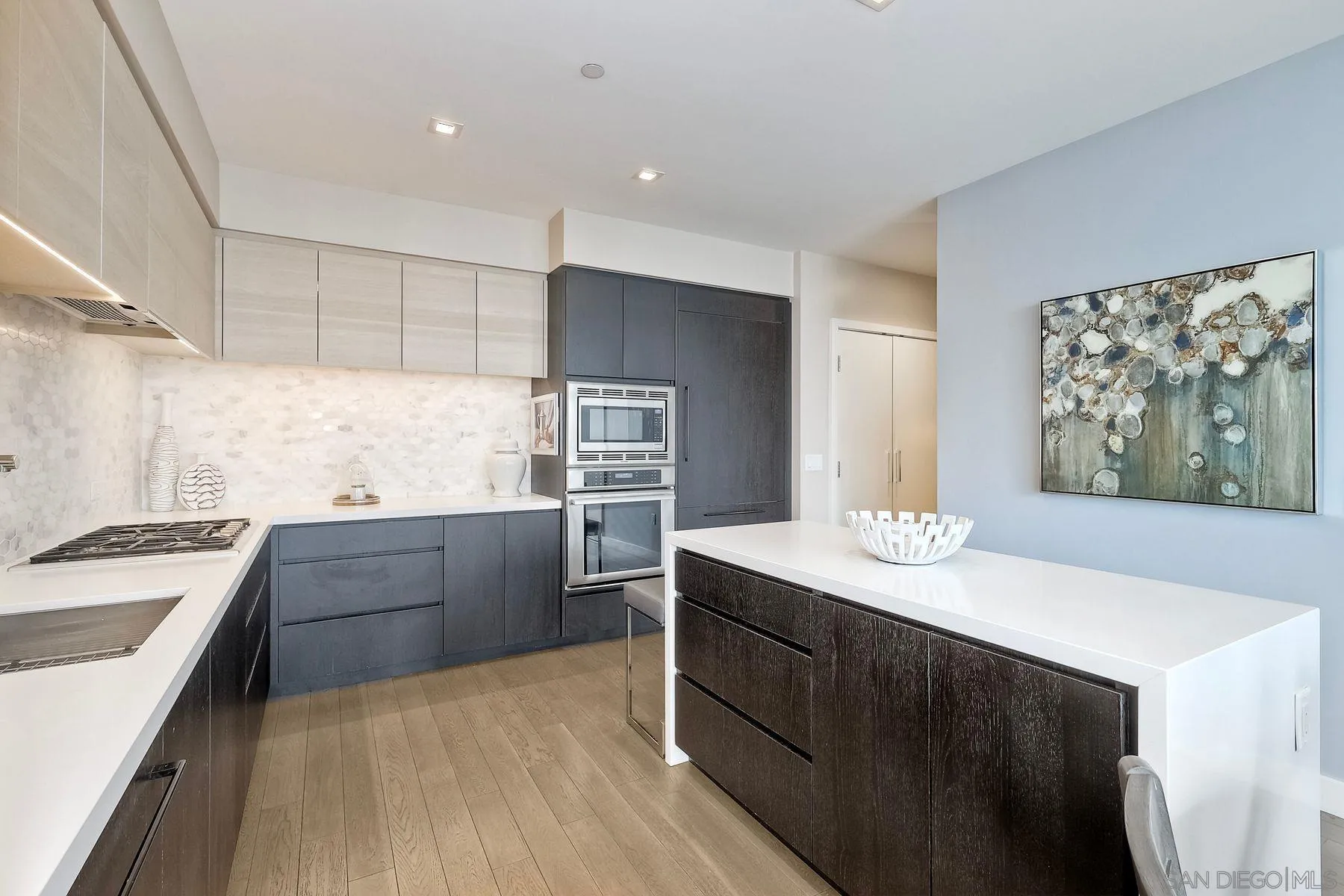 https://cdn.realtyfeed.com/cdn/127/250024412/ba69127959272c3abf83f86ee5c2dca1.webp