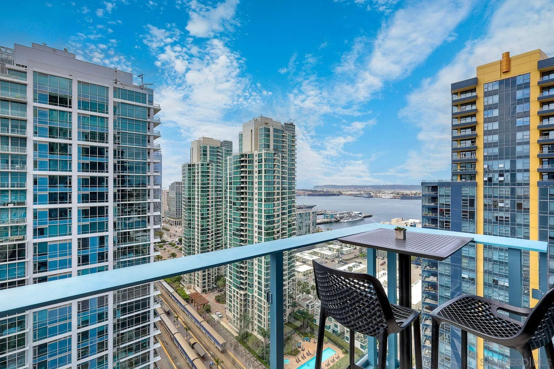 https://cdn.realtyfeed.com/cdn/127/250024412/e0235be06a8c4136897721a343d14211.webp