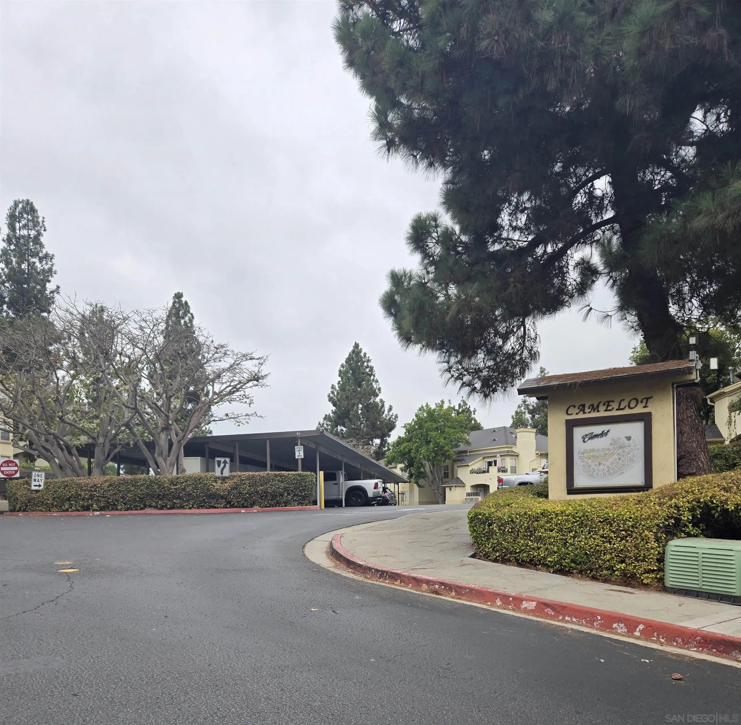 Photo #2: 250024458 Listing 