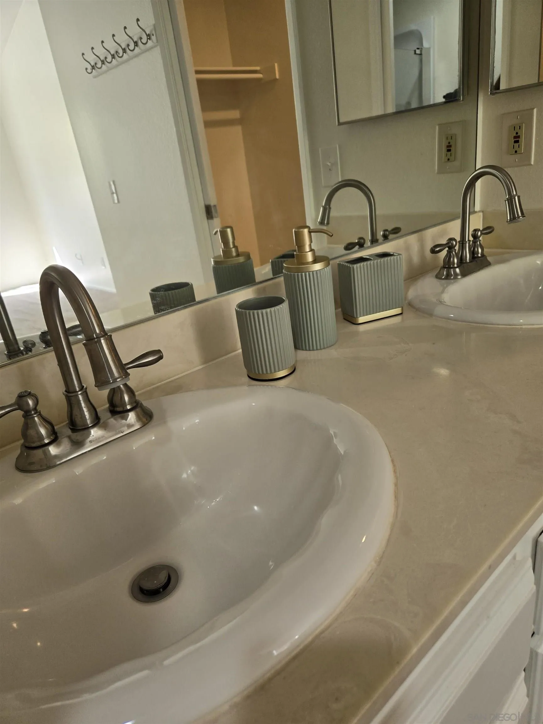 Photo #39: 250024458 Listing: Photo #39