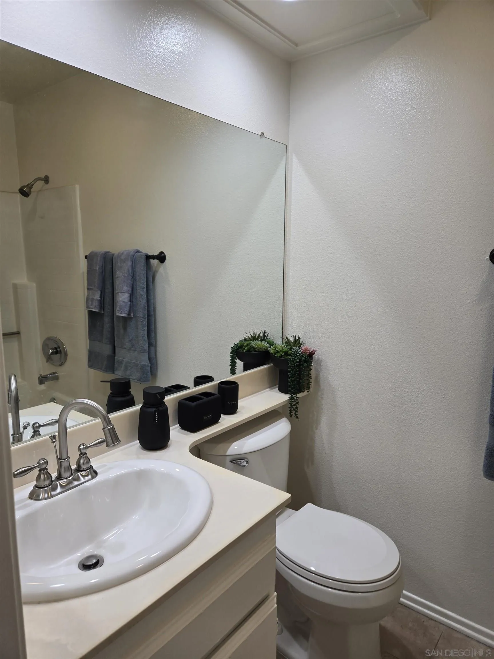 Photo #37: 250024458 Listing: Photo #37