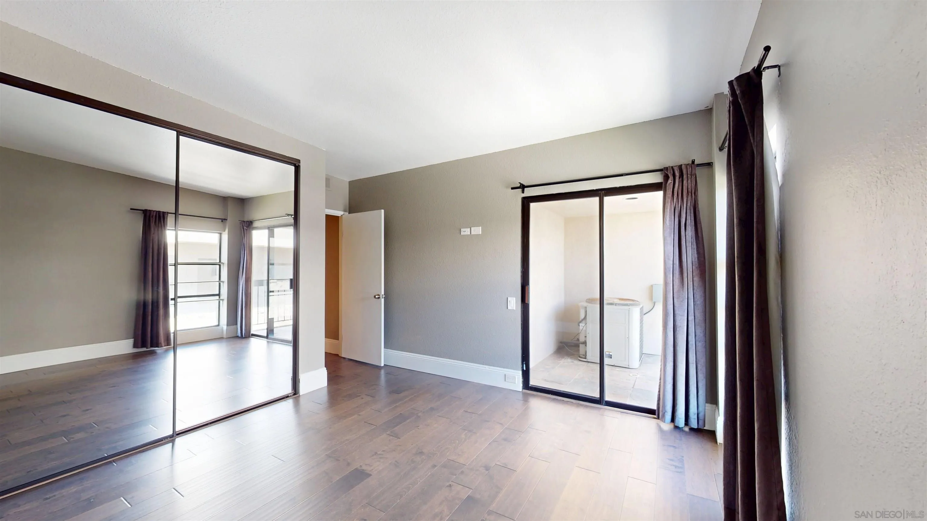 https://cdn.realtyfeed.com/cdn/127/250024474/8d4df1f2d67db334ce99ab812c76c1e4.webp
