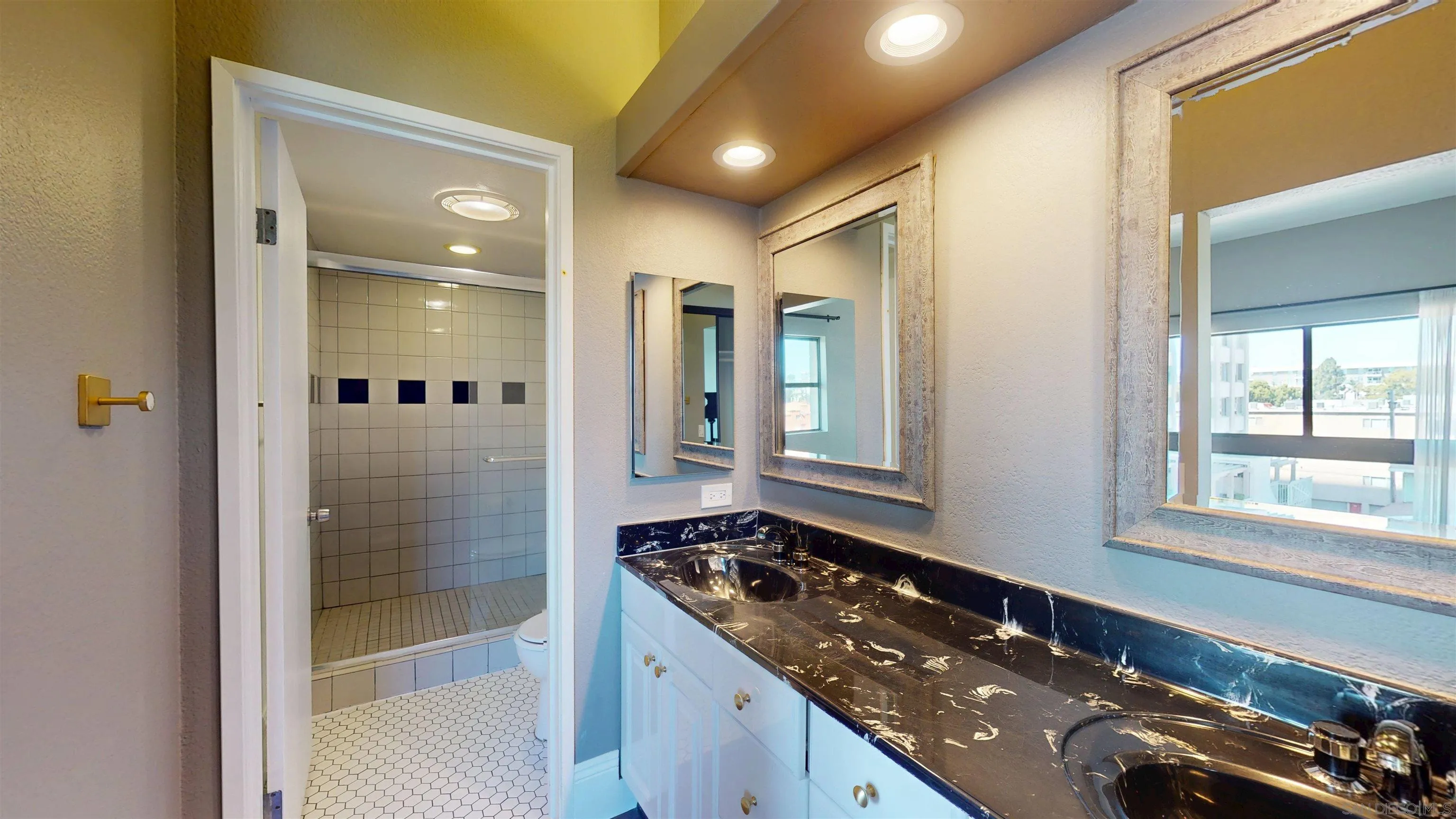 https://cdn.realtyfeed.com/cdn/127/250024474/92d1ddd534a97309b3a647e8edbdf1c2.webp