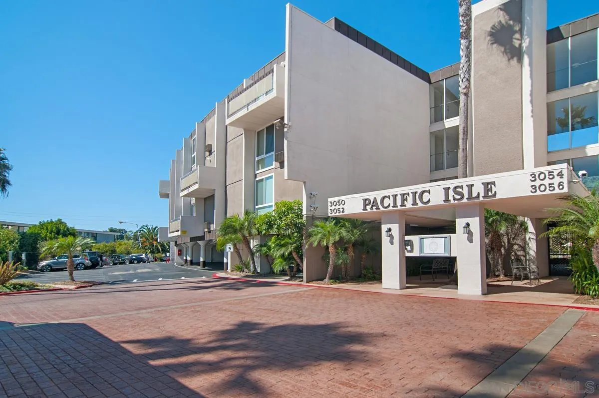 Photo #2: 250024535 Listing 