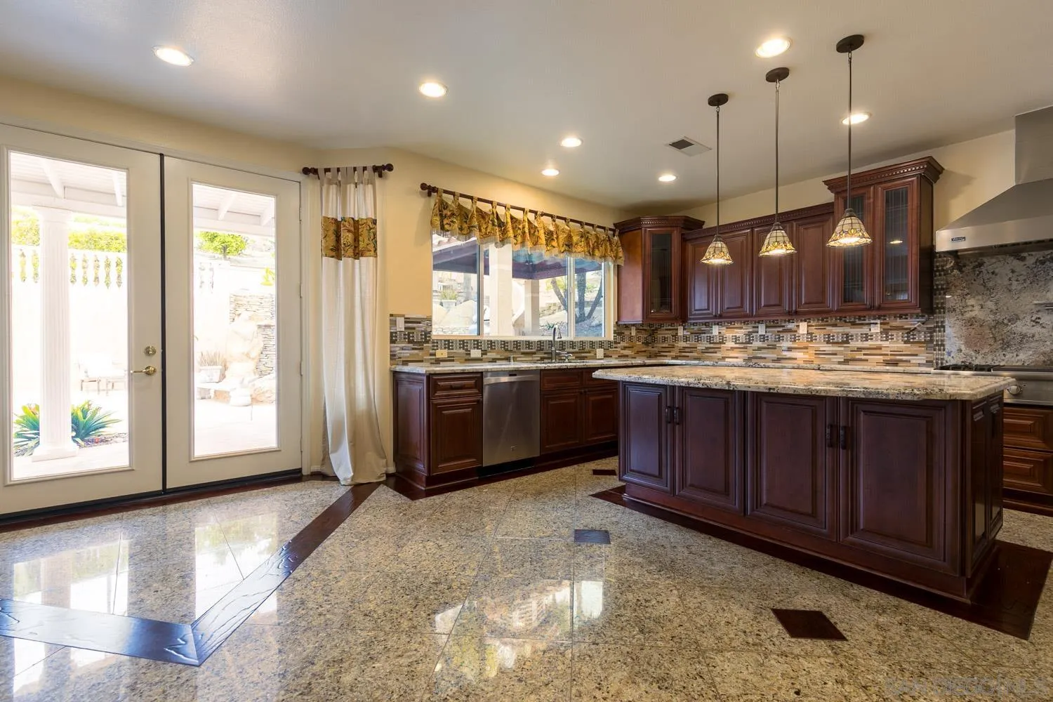 https://cdn.realtyfeed.com/cdn/127/250024577/026a7ec92a298808a213df680371dde3.webp