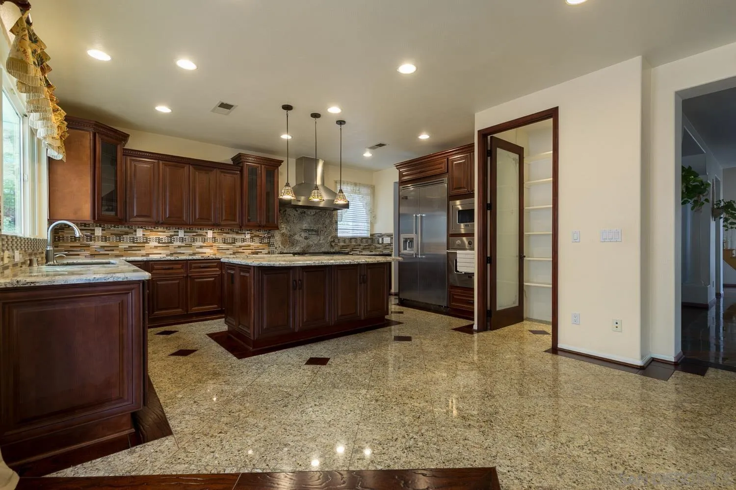 https://cdn.realtyfeed.com/cdn/127/250024577/9967d7c74a971a2812806813c858fd0a.webp