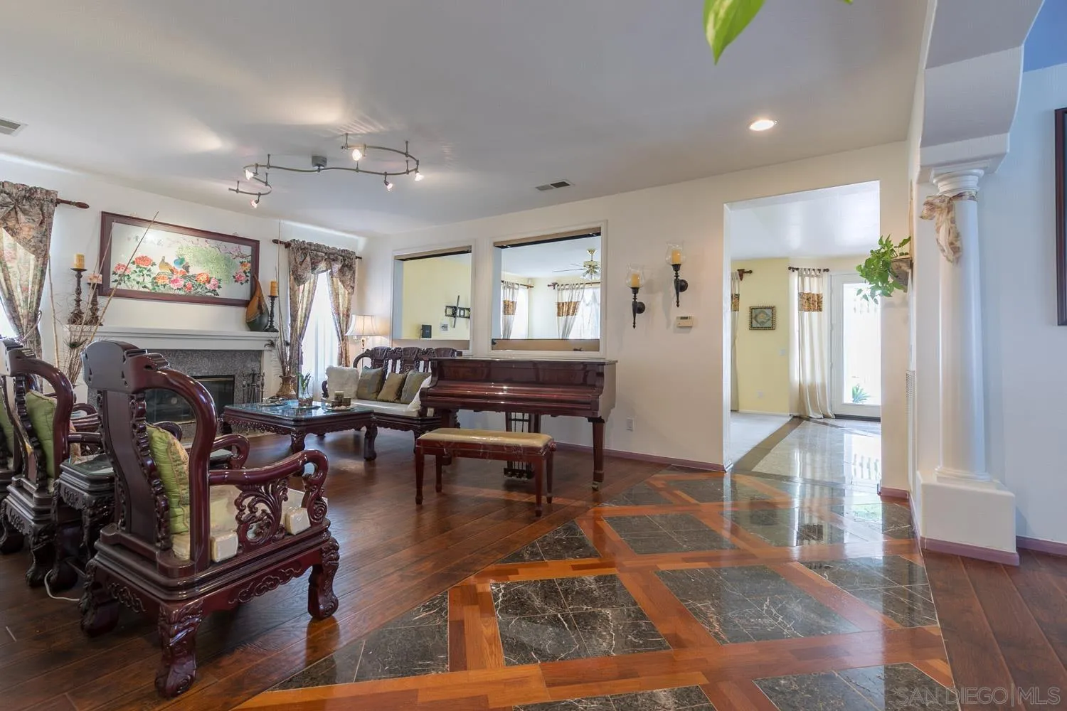 https://cdn.realtyfeed.com/cdn/127/250024577/c73a54058ed5791e388f77cc5b3b6800.webp