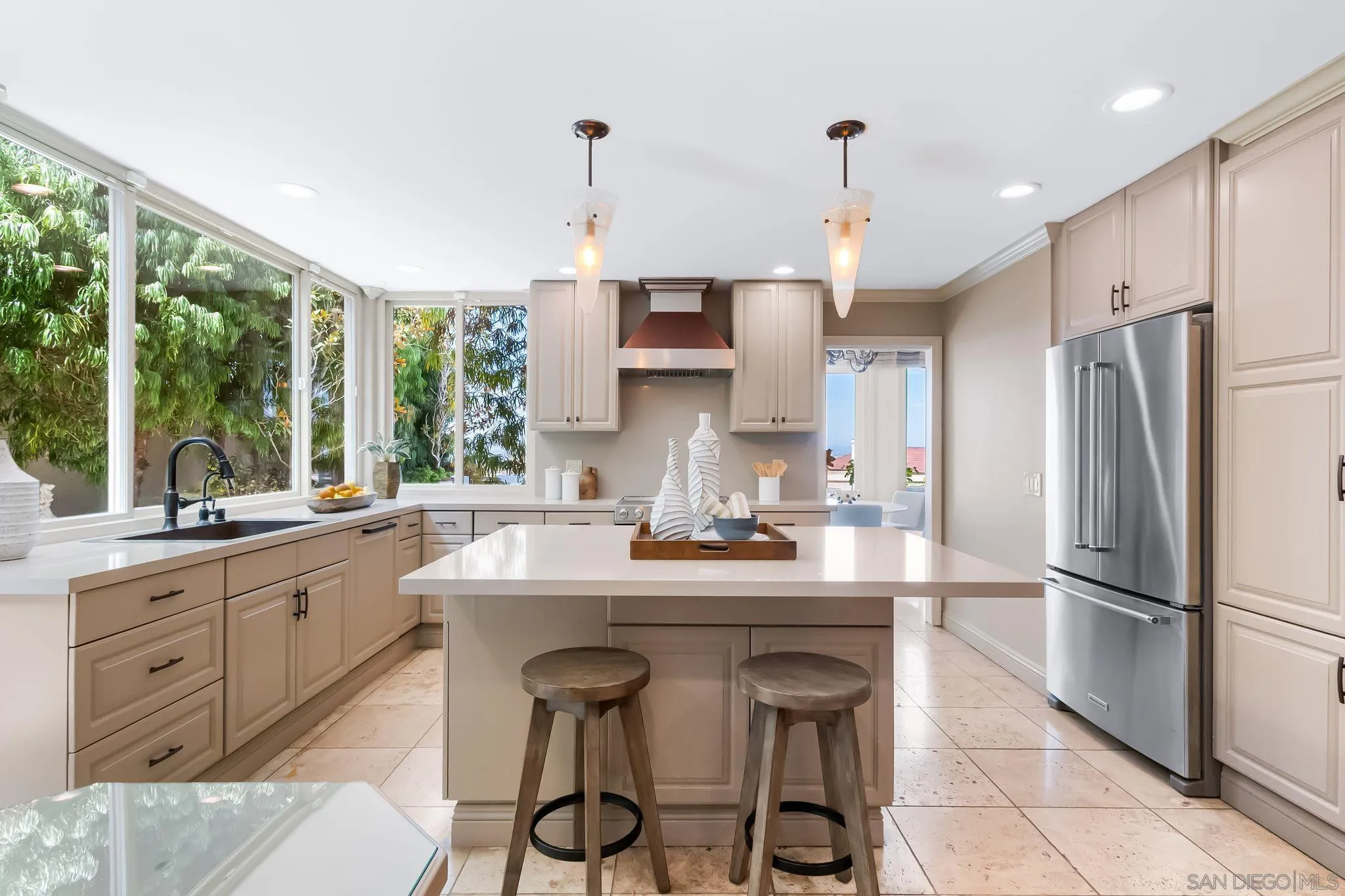https://cdn.realtyfeed.com/cdn/127/250024589/042ca2cc8a6d5ed5ee88c6260e3a8b9e.webp