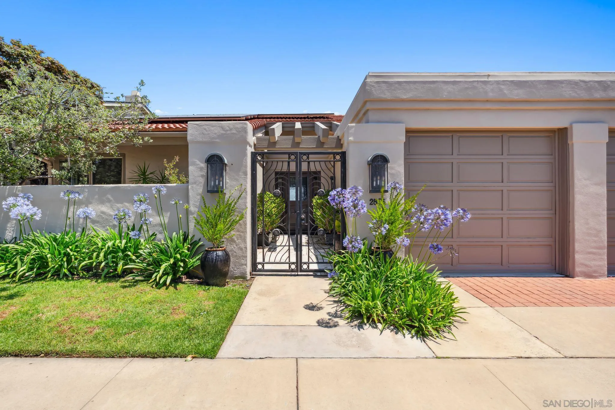 https://cdn.realtyfeed.com/cdn/127/250024589/8f1f6ad577269ba3f739aa9043813d50.webp