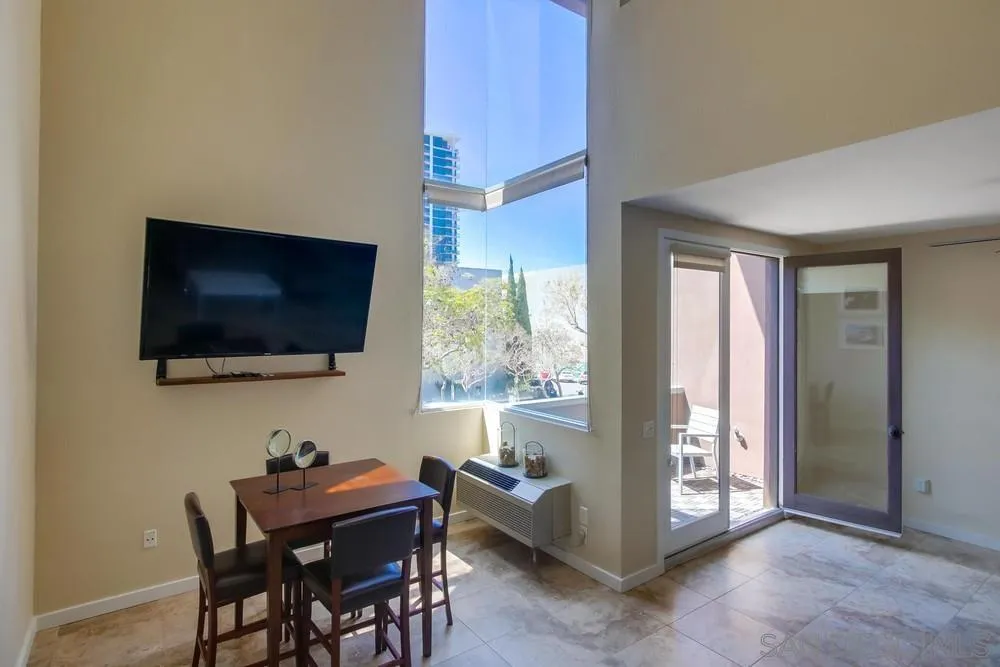 Photo #6: 250024614 Listing 