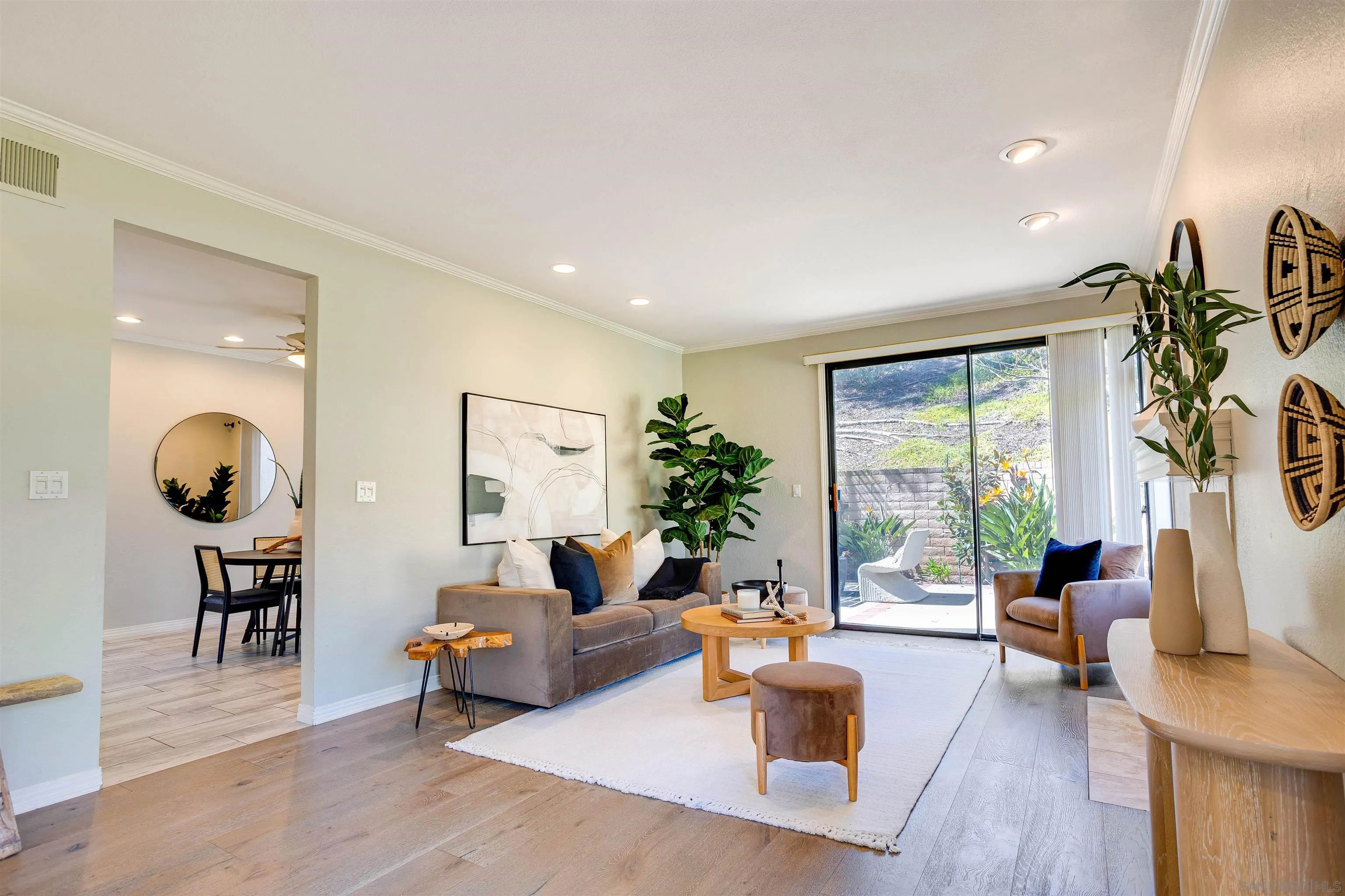 Photo #5: 250024616 Listing 