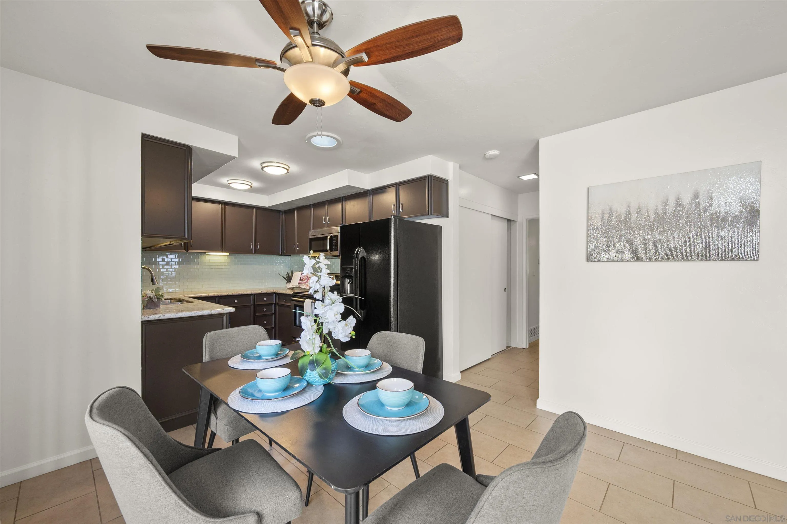 Photo #5: 250024625 Listing 