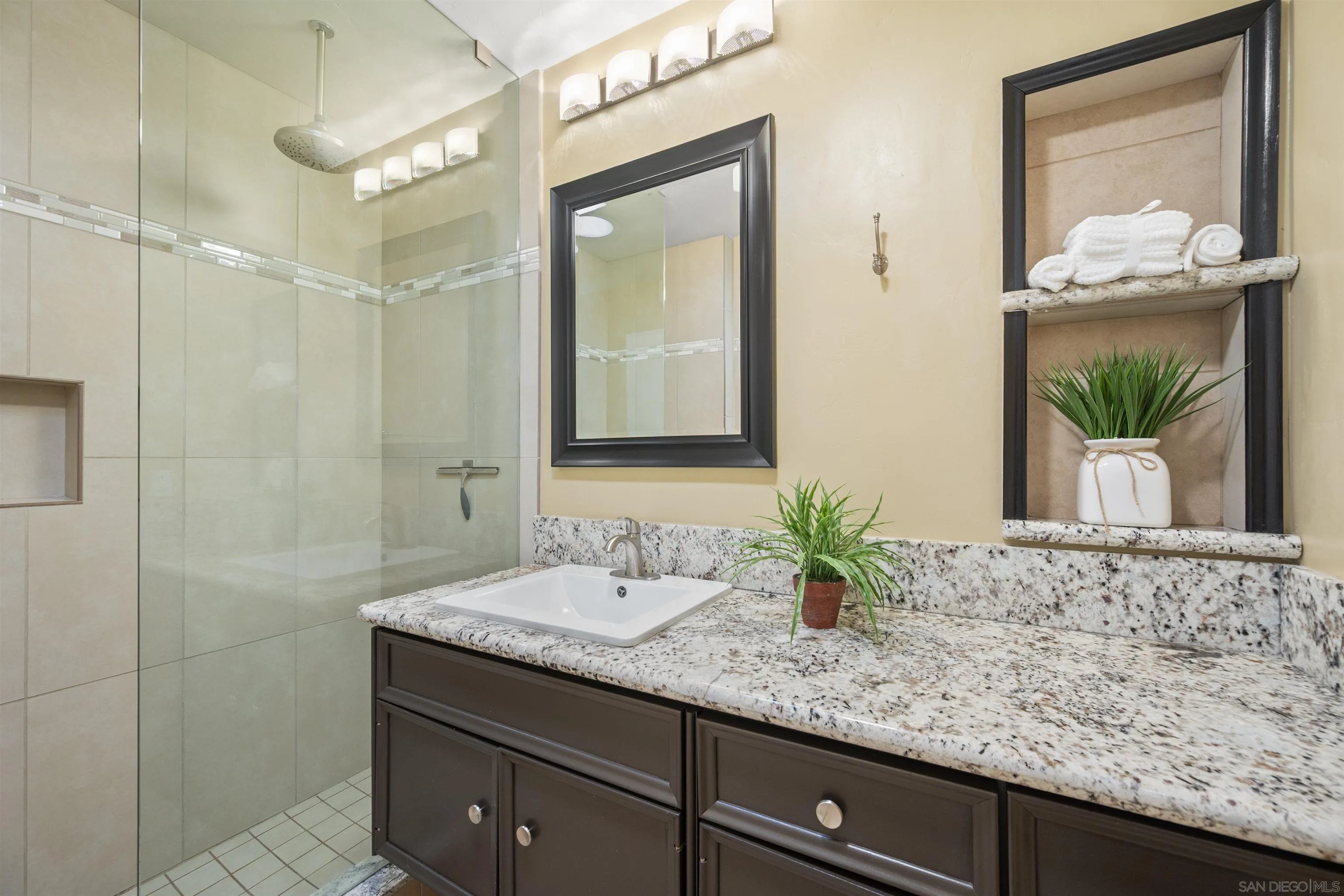 Photo #13: 250024625 Listing: Photo #13