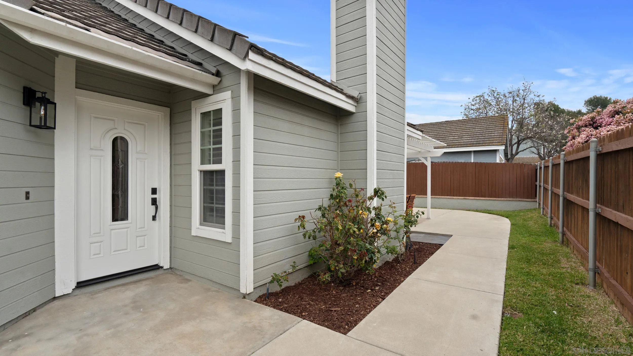 https://cdn.realtyfeed.com/cdn/127/250024674/0e52918eb090438a733115926acdf24f.webp
