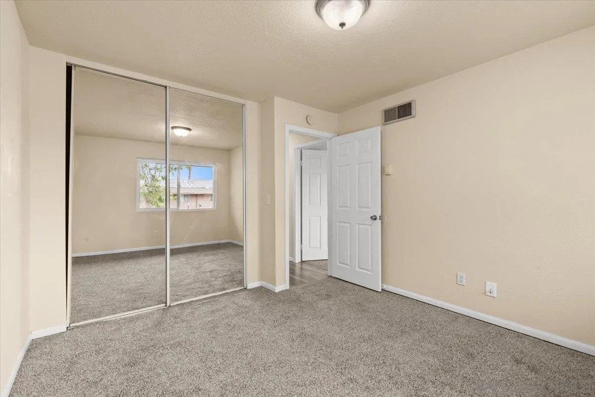 Photo #12: 250024680 Listing: Photo #12