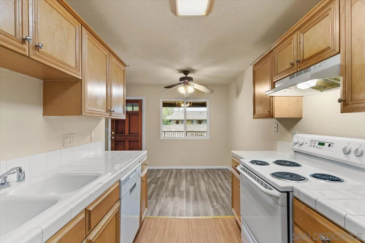 Photo #7: 250024680 Listing: Photo #7