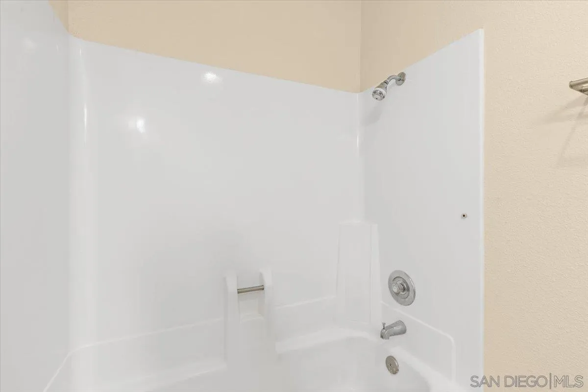 Photo #10: 250024680 Listing: Photo #10