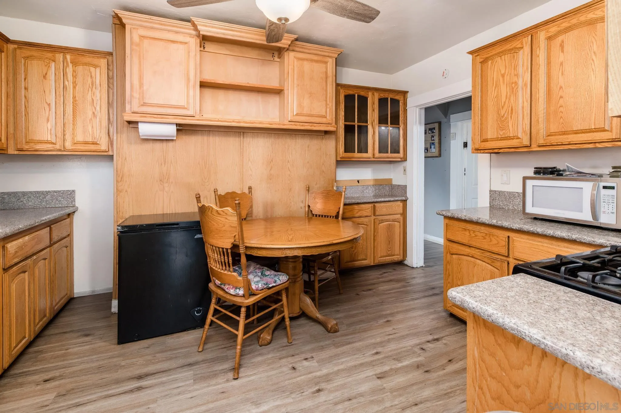 https://cdn.realtyfeed.com/cdn/127/250024731/b0a88af3fdf209fe3f8b8ab124b96bf0.webp