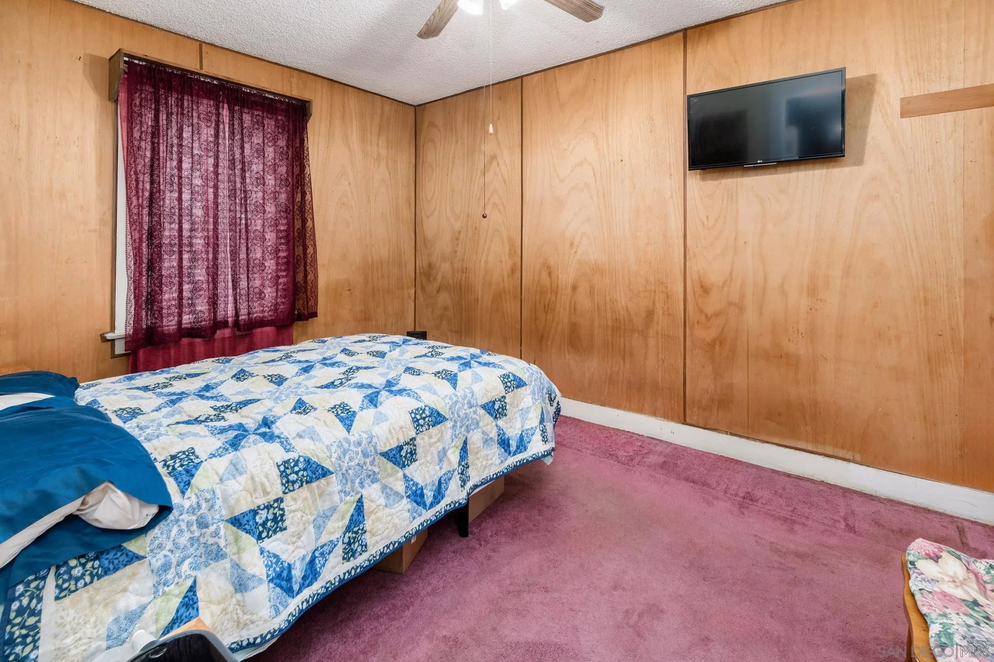 https://cdn.realtyfeed.com/cdn/127/250024731/b8cb16a62d092866f46410bcd6b5d45d.webp
