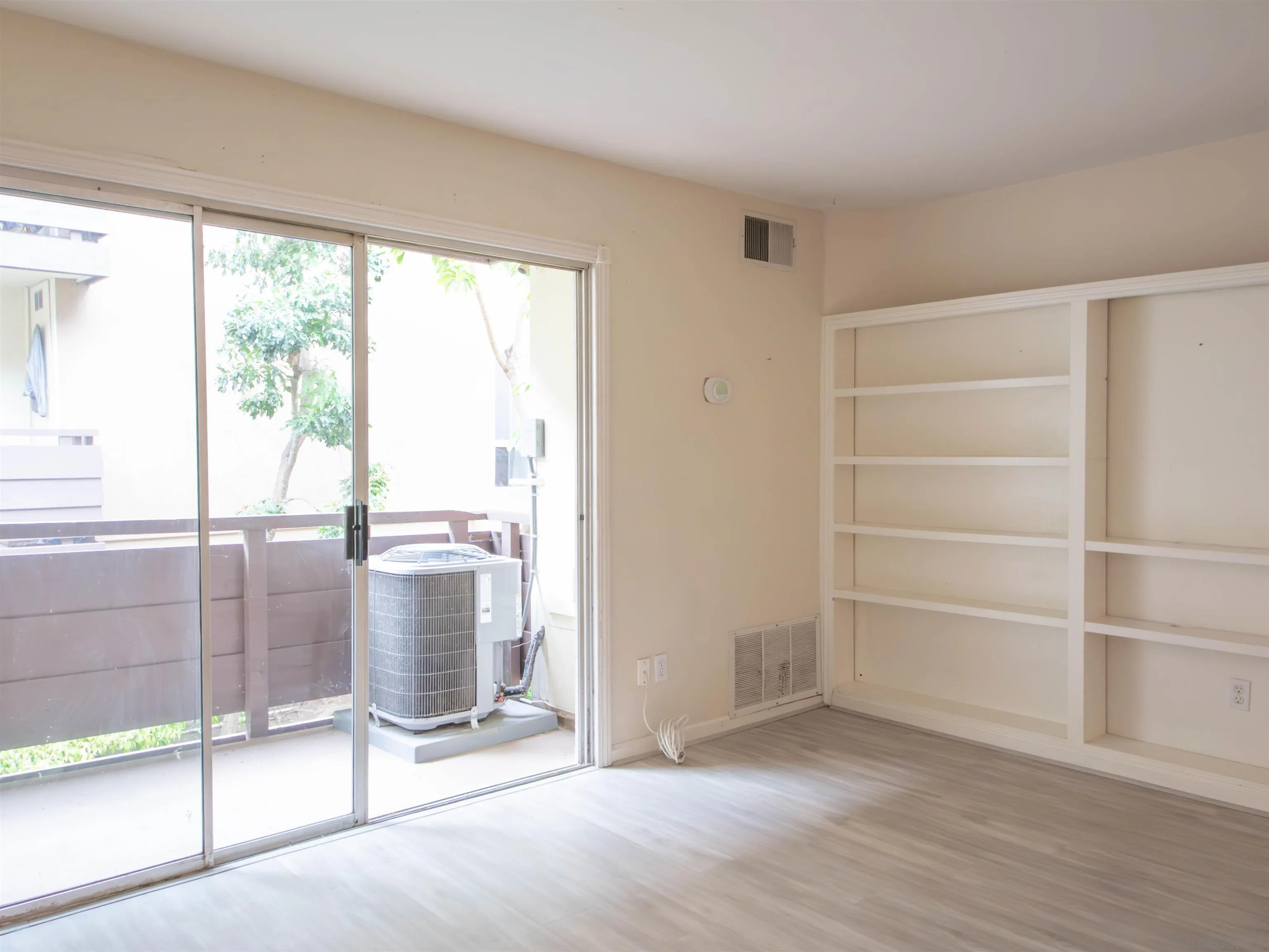 https://cdn.realtyfeed.com/cdn/127/250024732/c70c56638747b23040d11808c417c628.webp