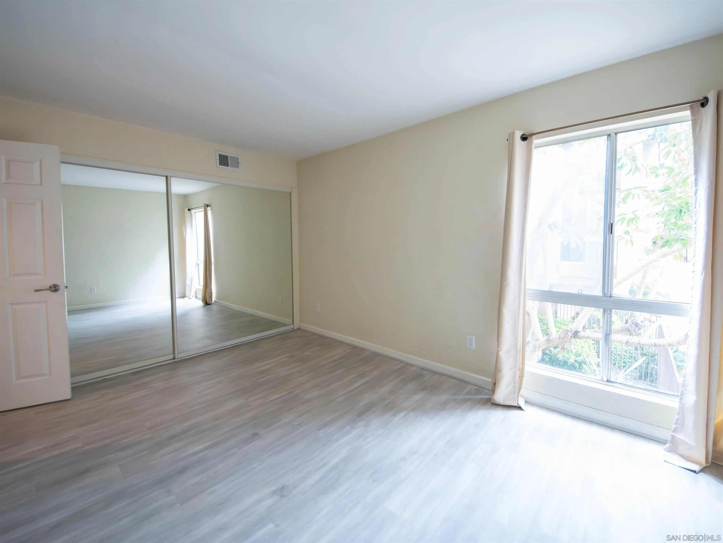 https://cdn.realtyfeed.com/cdn/127/250024732/cb9331a31a318da419bbf2c9c67b5884.webp