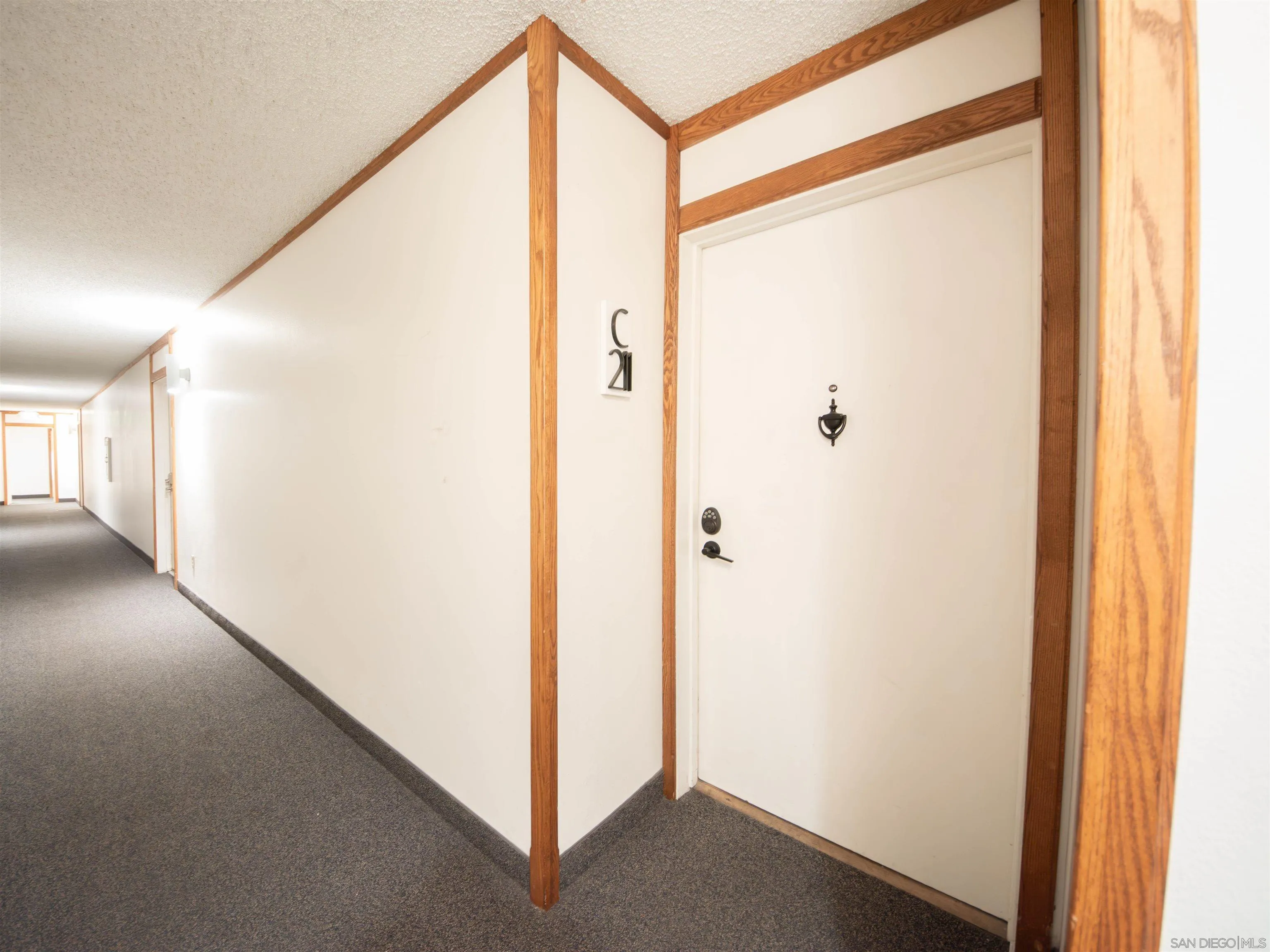 https://cdn.realtyfeed.com/cdn/127/250024732/eaa447051a463f0b22e3985054c08e7f.webp