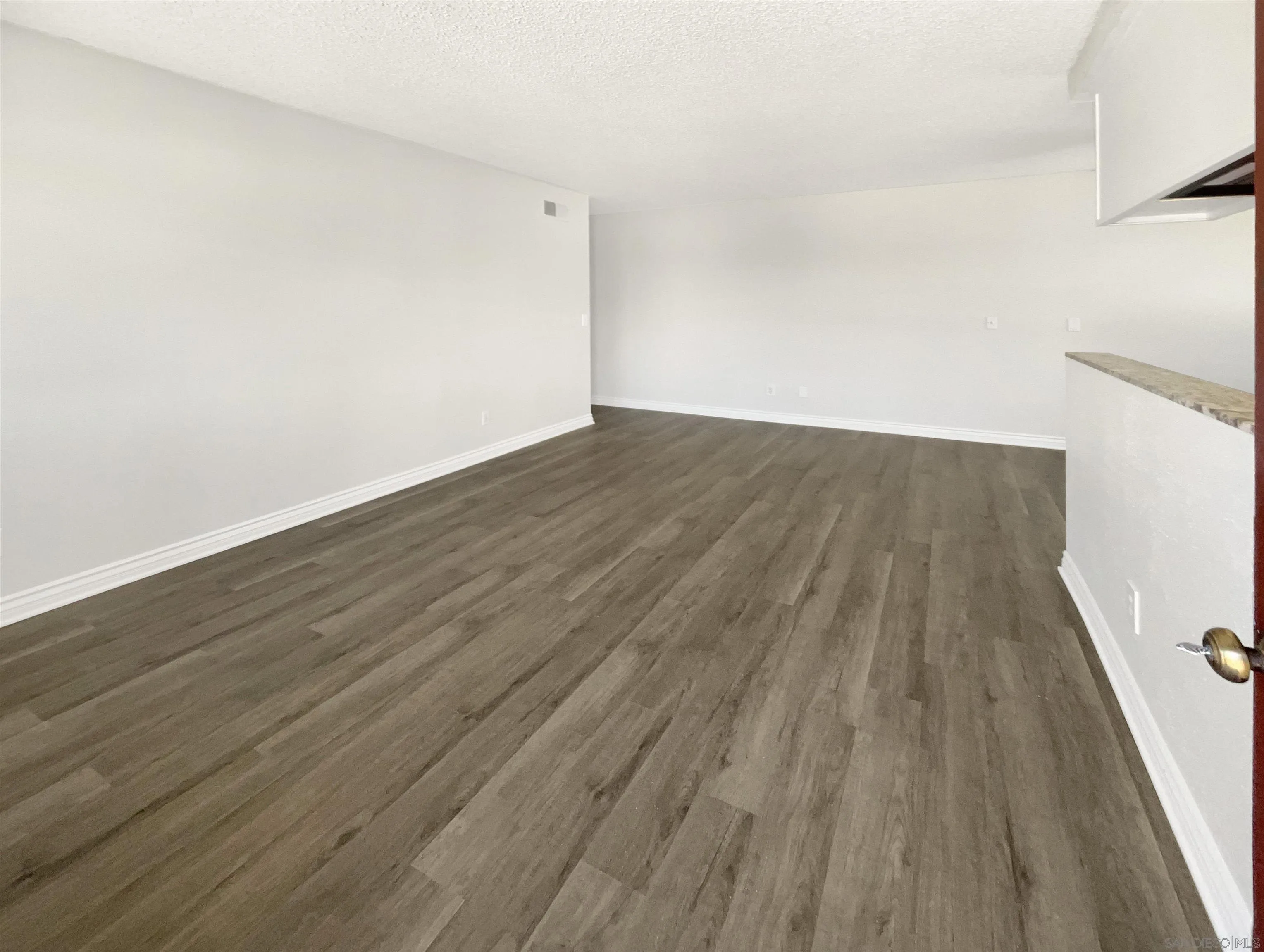 https://cdn.realtyfeed.com/cdn/127/250024739/285ce4cffc9645979db70e197dec976d.webp