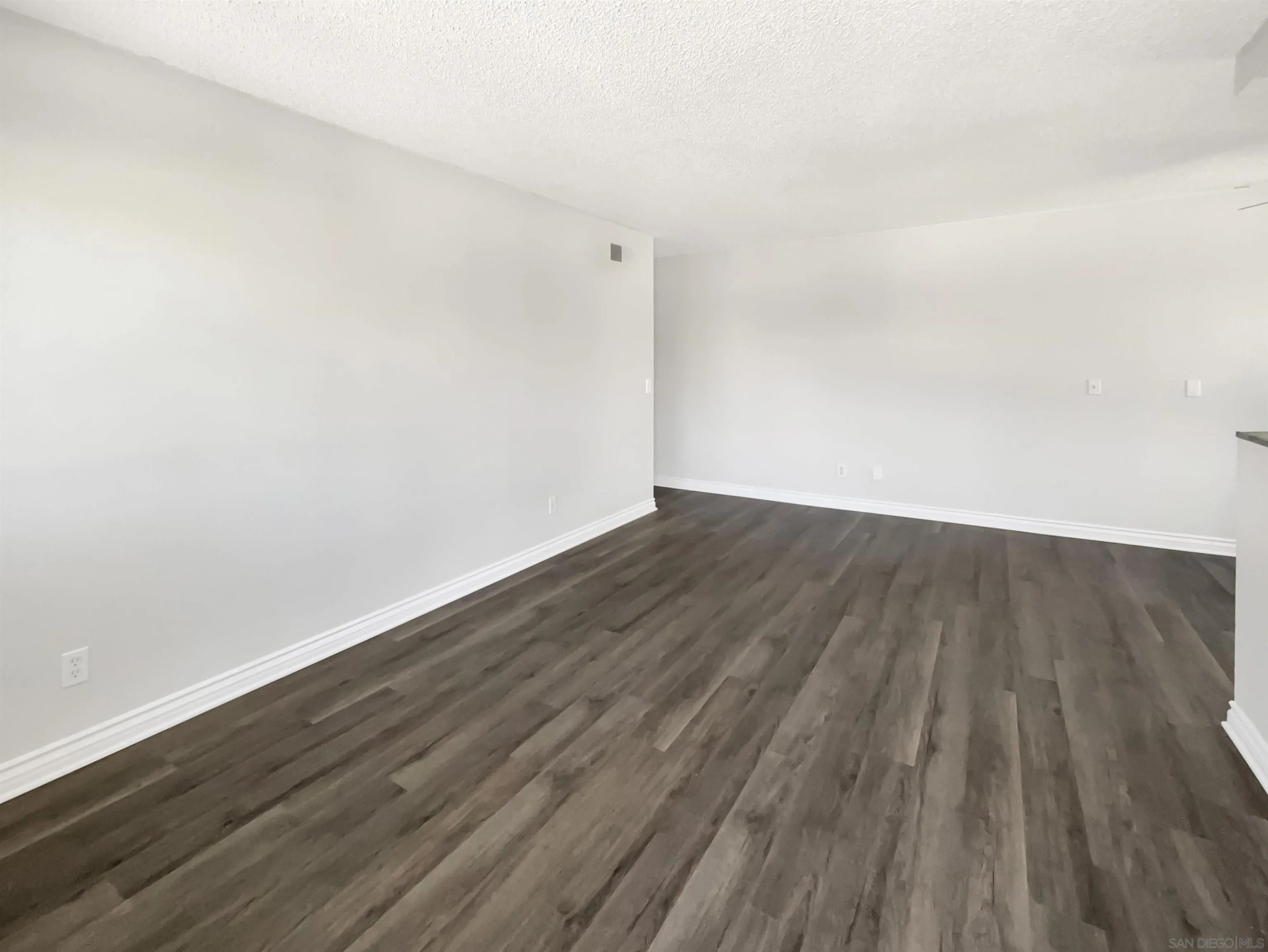 https://cdn.realtyfeed.com/cdn/127/250024739/3d1df24929de95a0c2a3e4cfbba5a916.webp