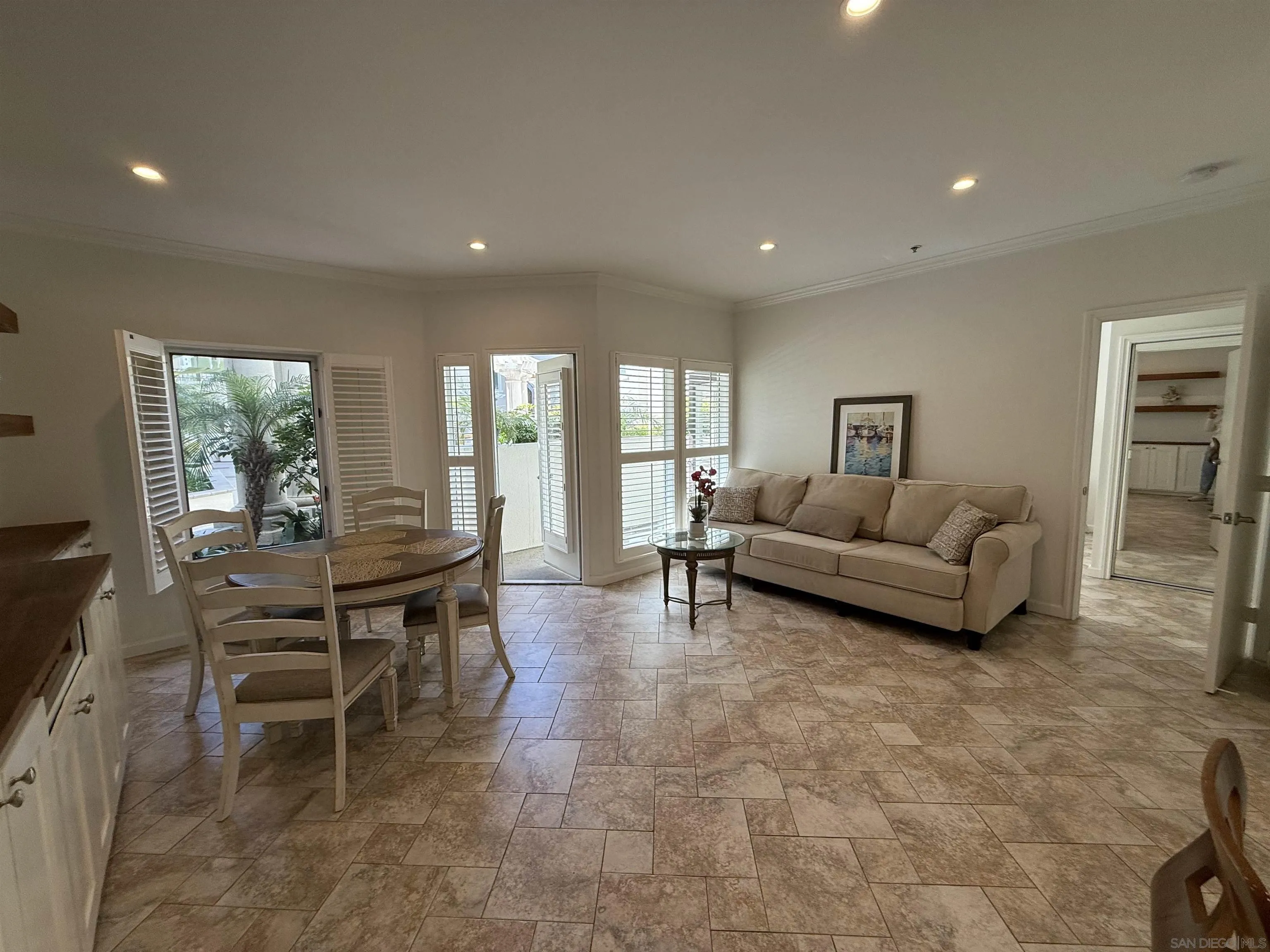 Photo #9: 250024748 Listing: Photo #9