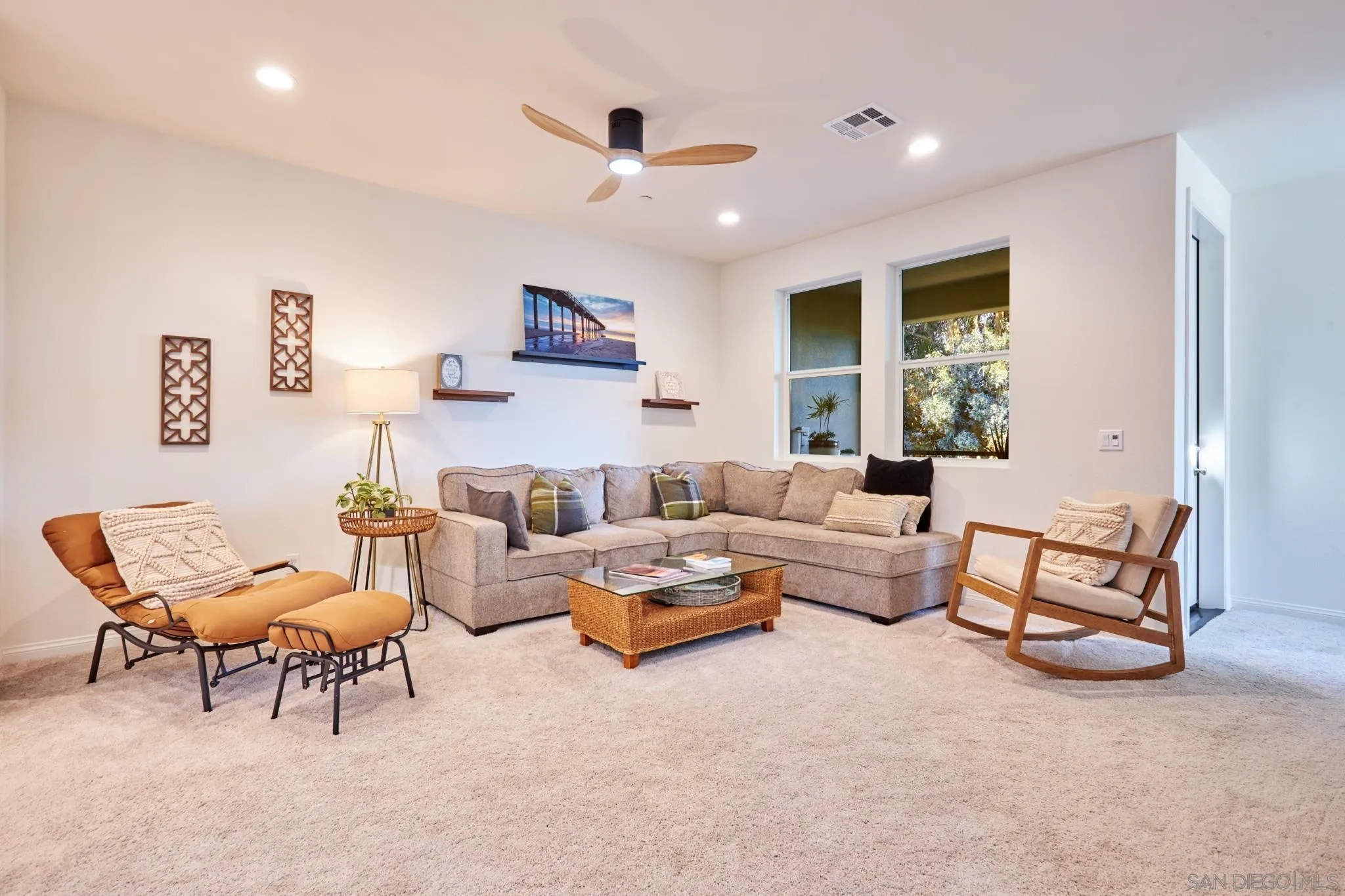 Photo #2: 250024751 Listing 