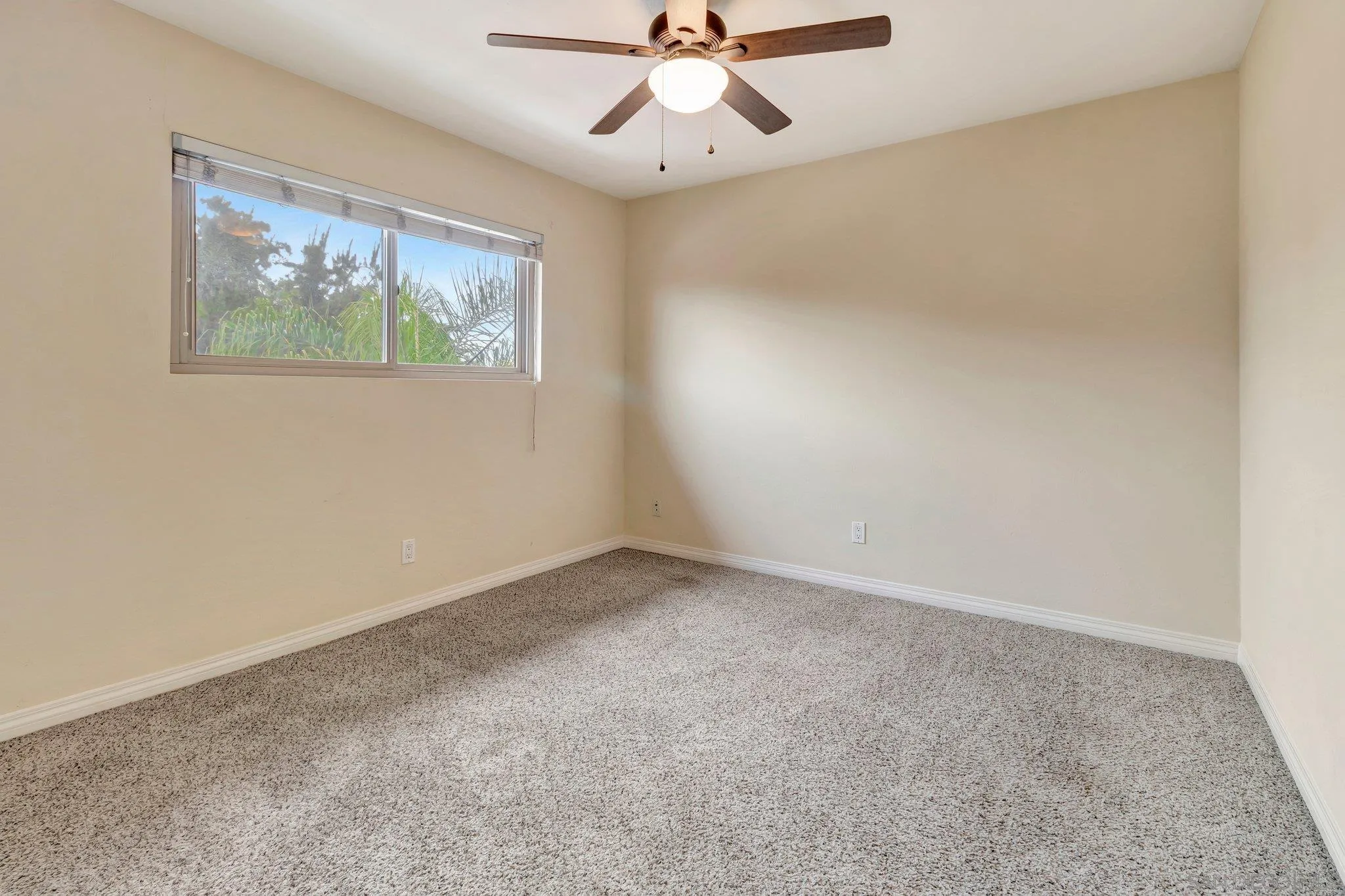https://cdn.realtyfeed.com/cdn/127/250024773/af696c8b69a1b07f95163c0ffdecb784.webp