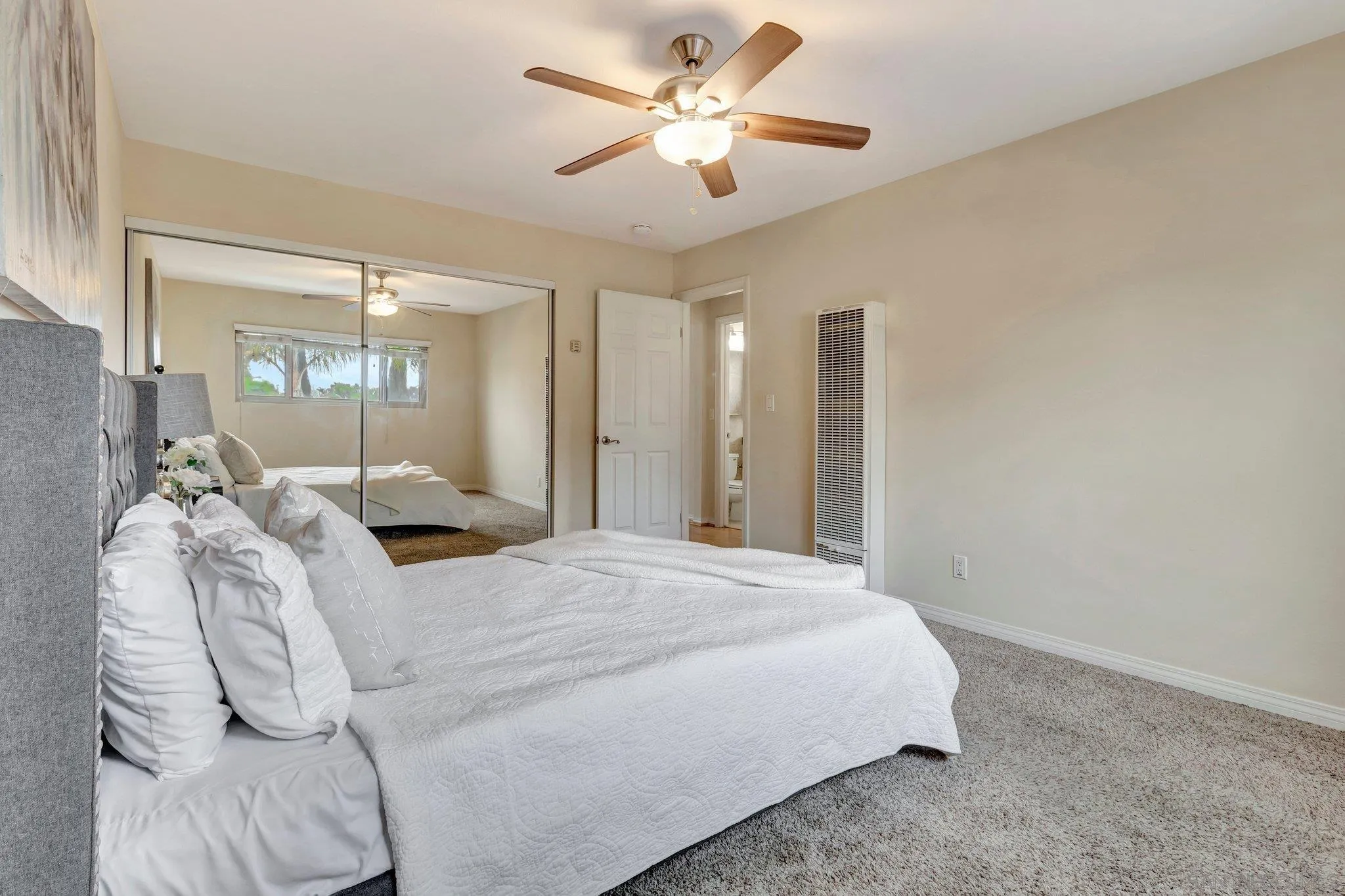 https://cdn.realtyfeed.com/cdn/127/250024773/bf962d0a24a4fe28ab7f4f5193a08f08.webp