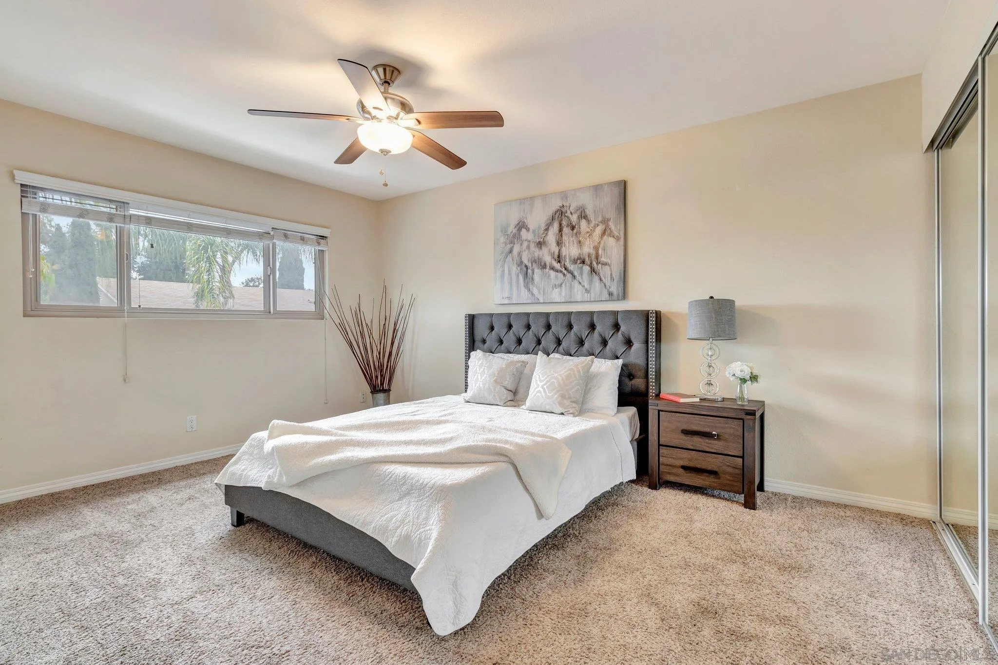 https://cdn.realtyfeed.com/cdn/127/250024773/f61f8b47e170073bcec44d4e8c595ce9.webp