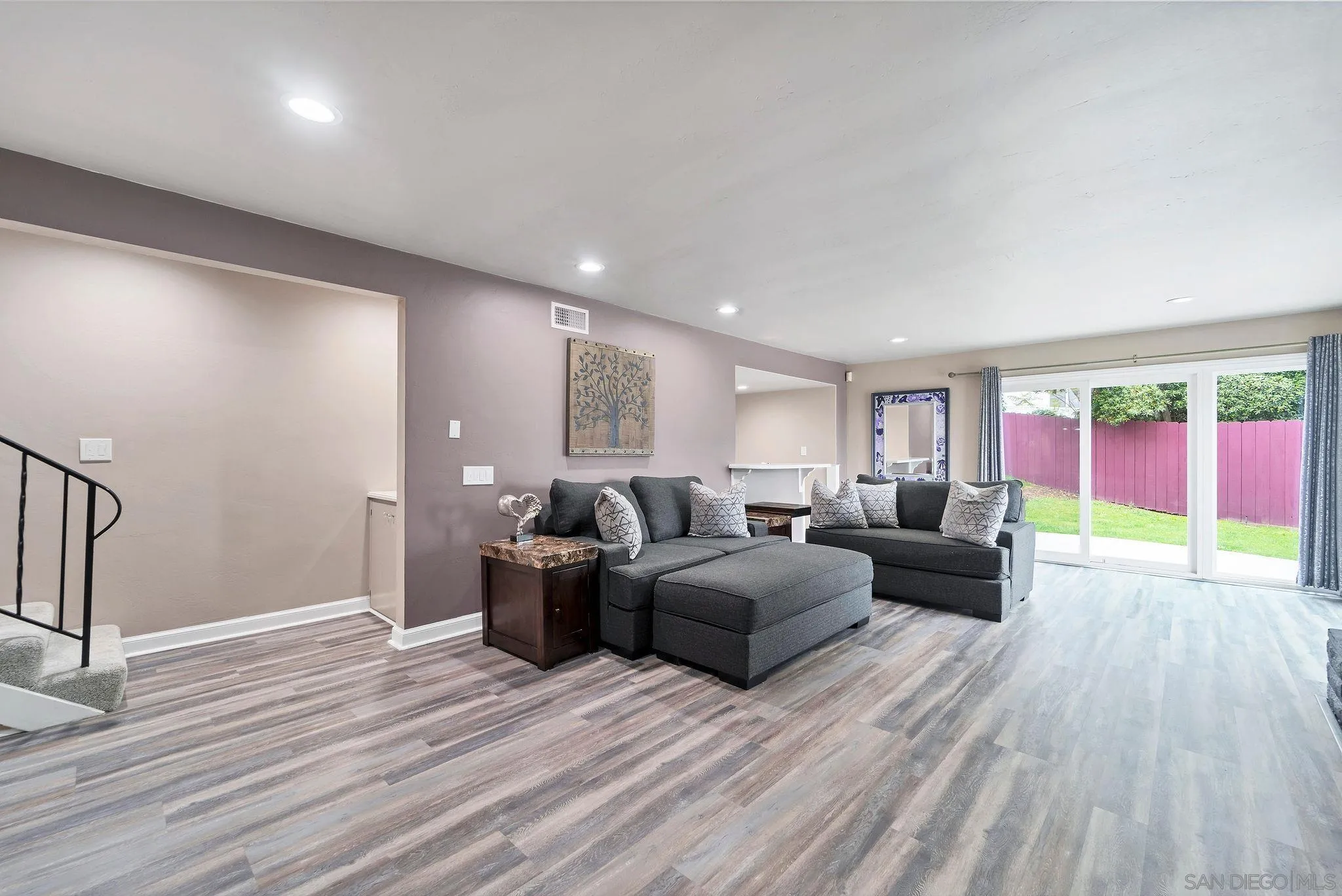 https://cdn.realtyfeed.com/cdn/127/250024799/01f22a7e92496a1eaf05c52866101fb5.webp