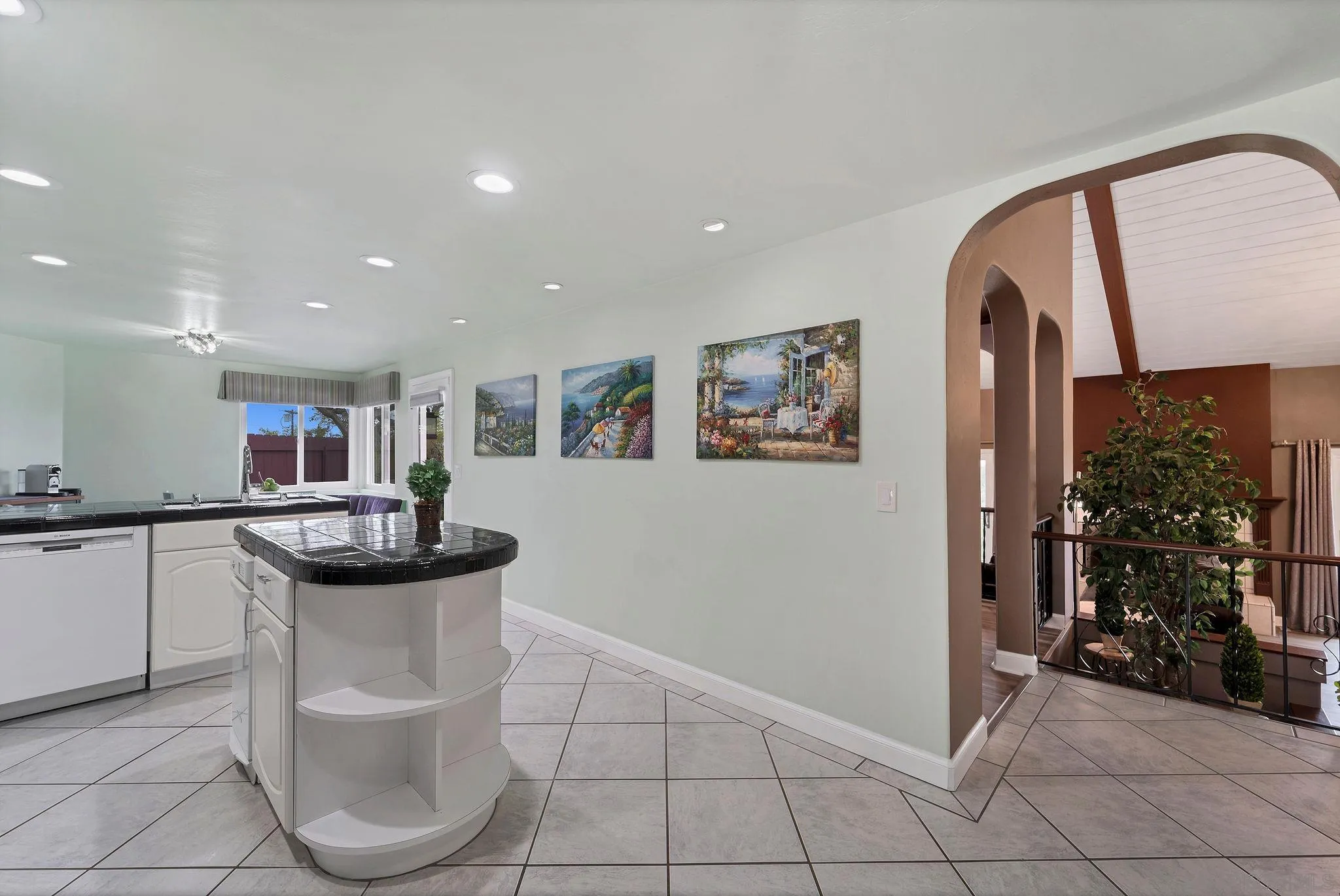 https://cdn.realtyfeed.com/cdn/127/250024799/c8240b0d1c88895c78be24983f551a15.webp
